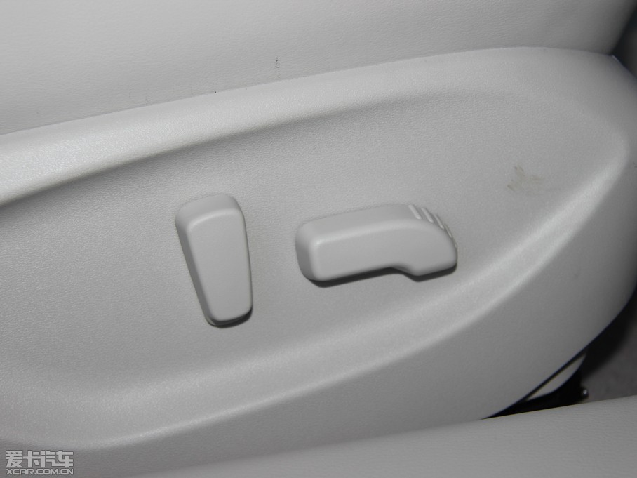 2014��Ӣ�����Q50 Hybrid 3.5L Hybrid ���A�\�Ӱ�