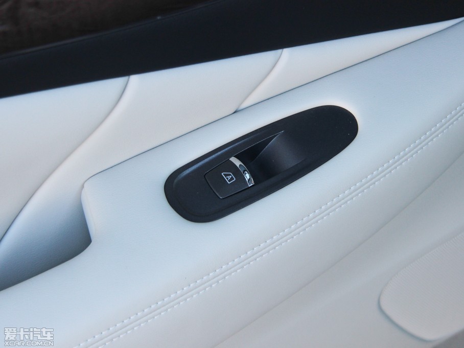 2014��Ӣ�����Q50 Hybrid 3.5L Hybrid ���A�\�Ӱ�