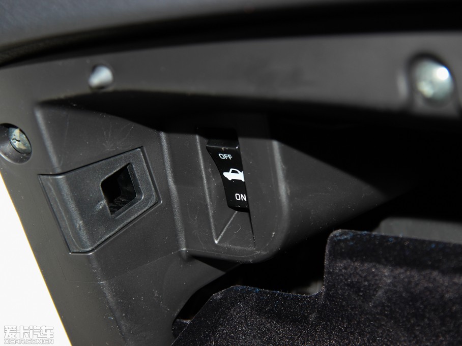 2014��Ӣ�����Q50 Hybrid 3.5L Hybrid ���A�\�Ӱ�