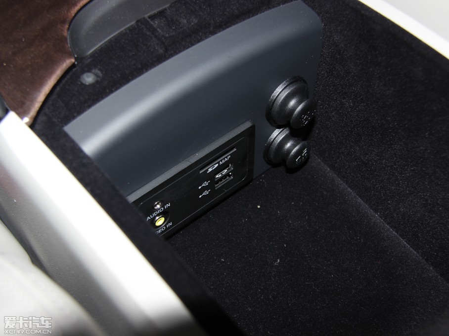 2014��Ӣ�����Q50 Hybrid 3.5L Hybrid ���A�\�Ӱ�