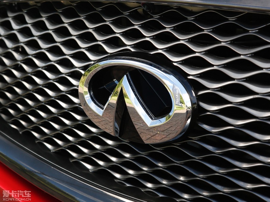 2014��Ӣ�����Q50 Eau Rouge