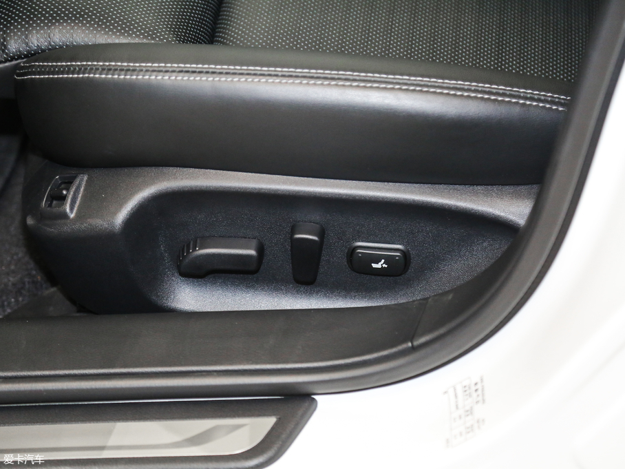 2014ӢQ50 3.7L A\(yn)(dng)