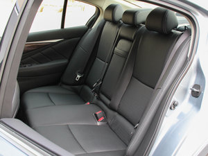 2014款3.7L 豪华运动版 后排座椅