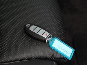 2014款3.7L 豪华运动版 车钥匙