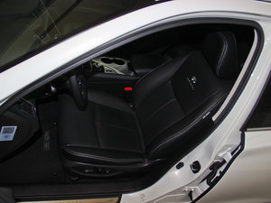 2014款3.7L 舒适版 主驾驶座椅