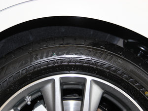 2014款3.7L 舒适版 轮胎品牌