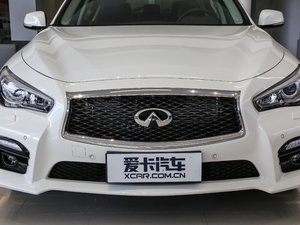 2014款3.7L 豪华运动版 中网