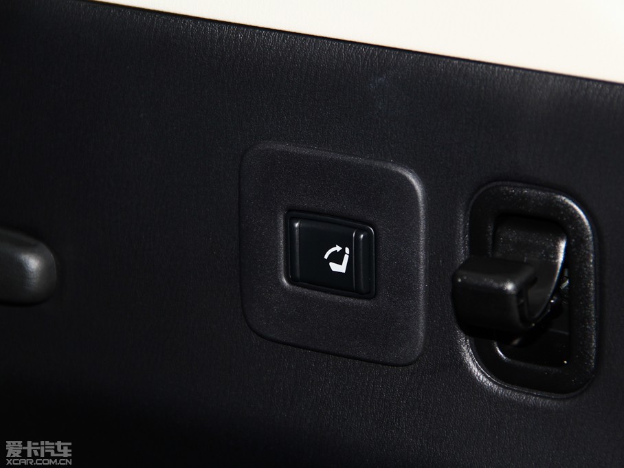 2014ӢQX60(M(jn)) 3.5L (q)׿Խ