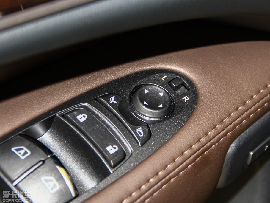 2014ӢQX60(M(jn)) 3.5L (q)׿Խ