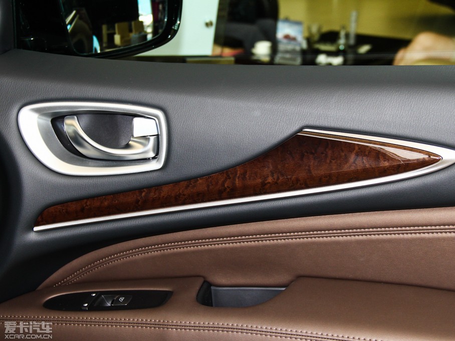 2014��Ӣ�����QX60(�M��) 3.5L ���׿Խ��