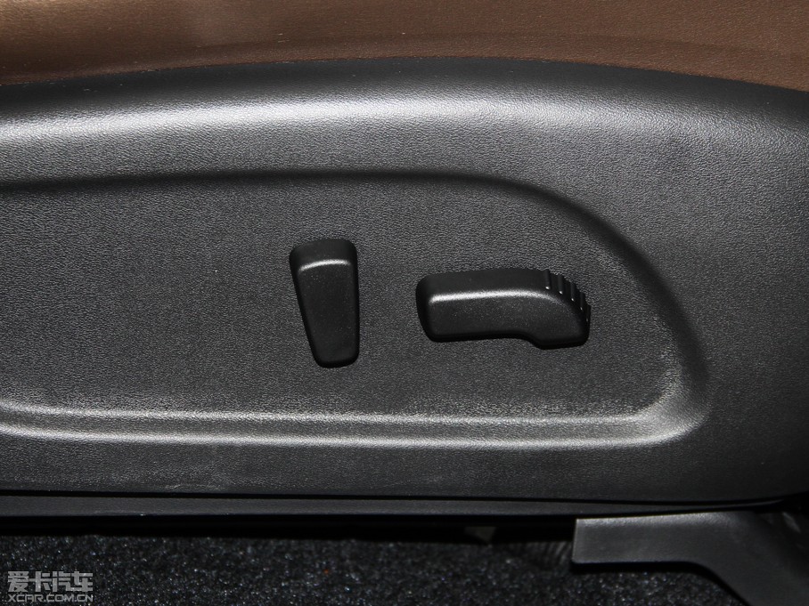 2014ӢQX60(M(jn)) 3.5L (q)׿Խ