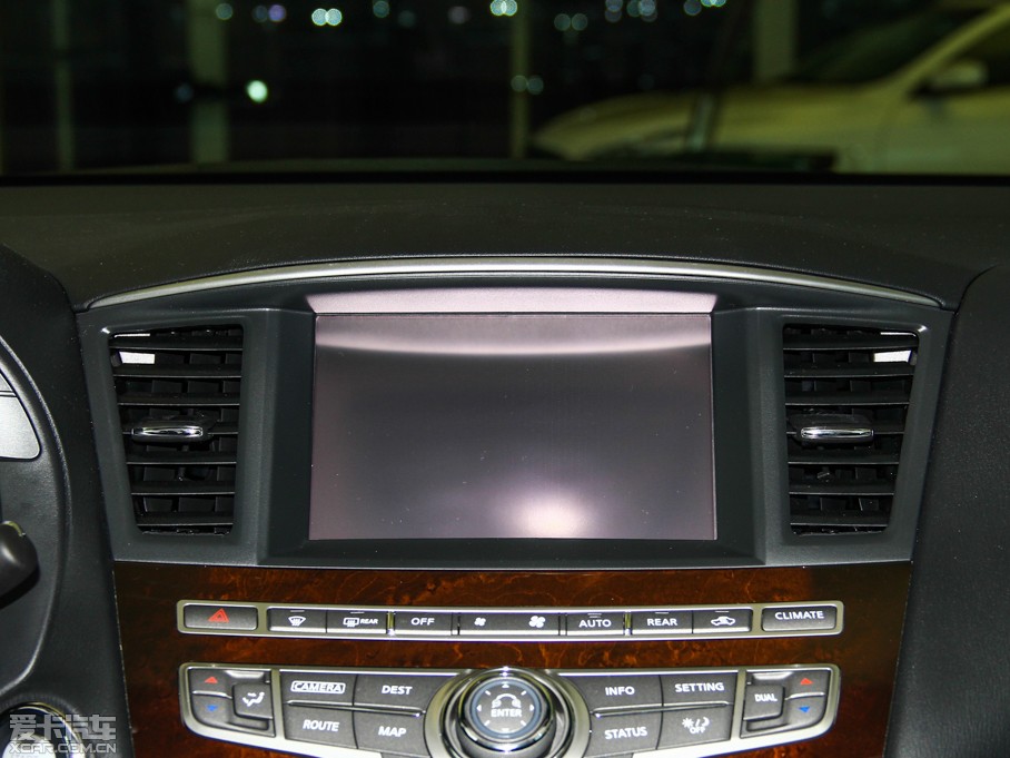 2014ӢQX60(M(jn)) 3.5L (q)׿Խ