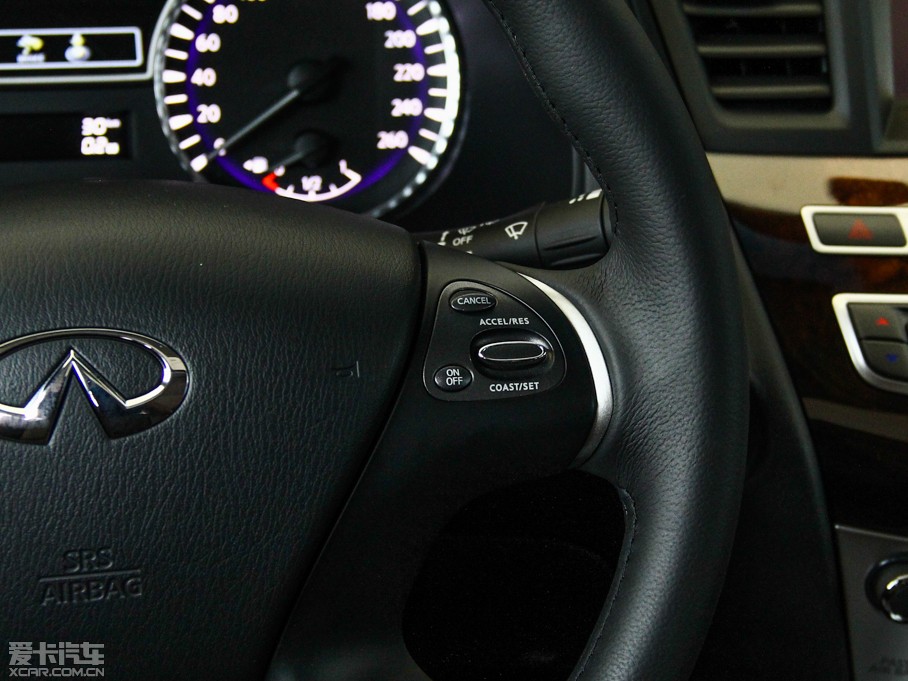 2014ӢQX60(M(jn)) 3.5L (q)׿Խ