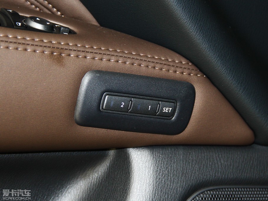 2014ӢQX60(M) 3.5L ׿Խ