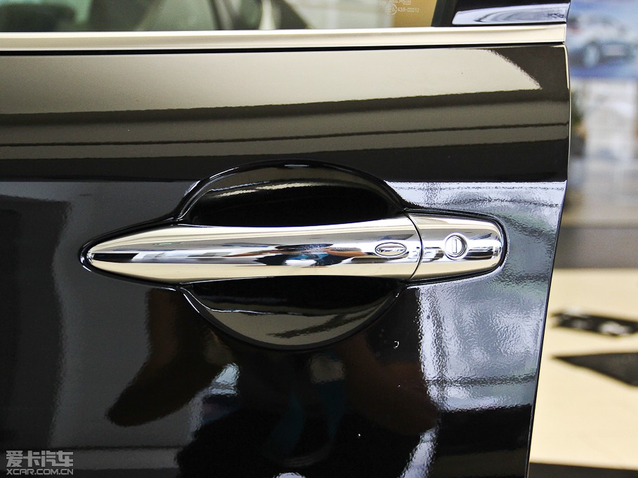 2013ӢQ70L Hybrid 3.5L A