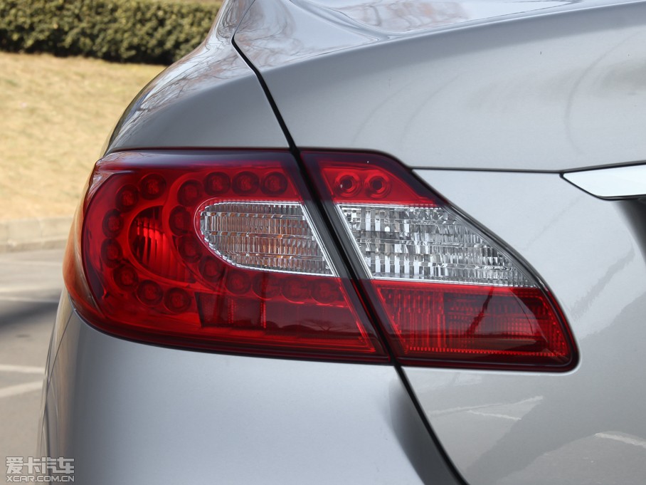 2013��Ӣ�����Q70L 2.5L ���A��