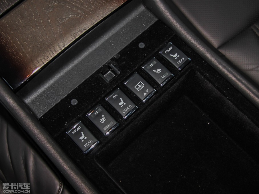 2013��Ӣ�����Q70L 2.5L ���A��