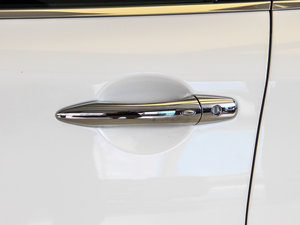 2013款2.5L 雅致版 主驾门拉手