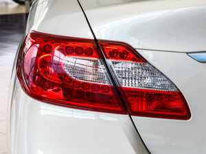 2013款2.5L 雅致版 细节外观
