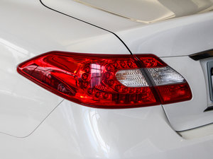 2013款2.5L 雅致版 细节外观