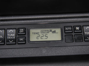 2013款2.5L 奢华版 空间座椅