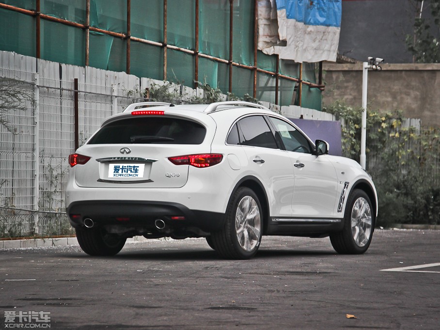 2013ӢQX70 