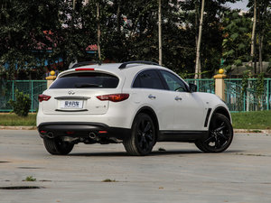 2015款3.7L 绝影版 整体外观