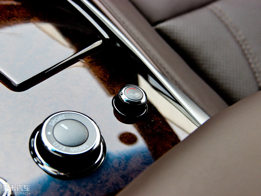 2014��Ӣ�����QX60 Hybrid 2.5L Hybird ���(q��)ȫ�ܰ�