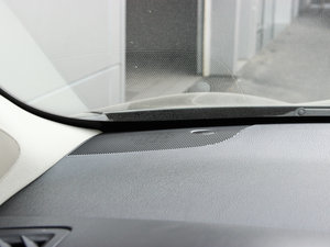 20142.5L Hybird (q)ȫܰ п؅^(q)