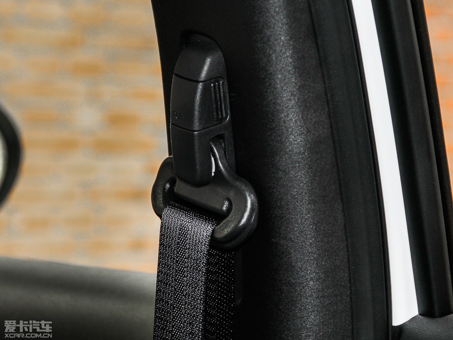 2014��Ӣ�����ESQ 1.6T �ʄ�(d��ng)��