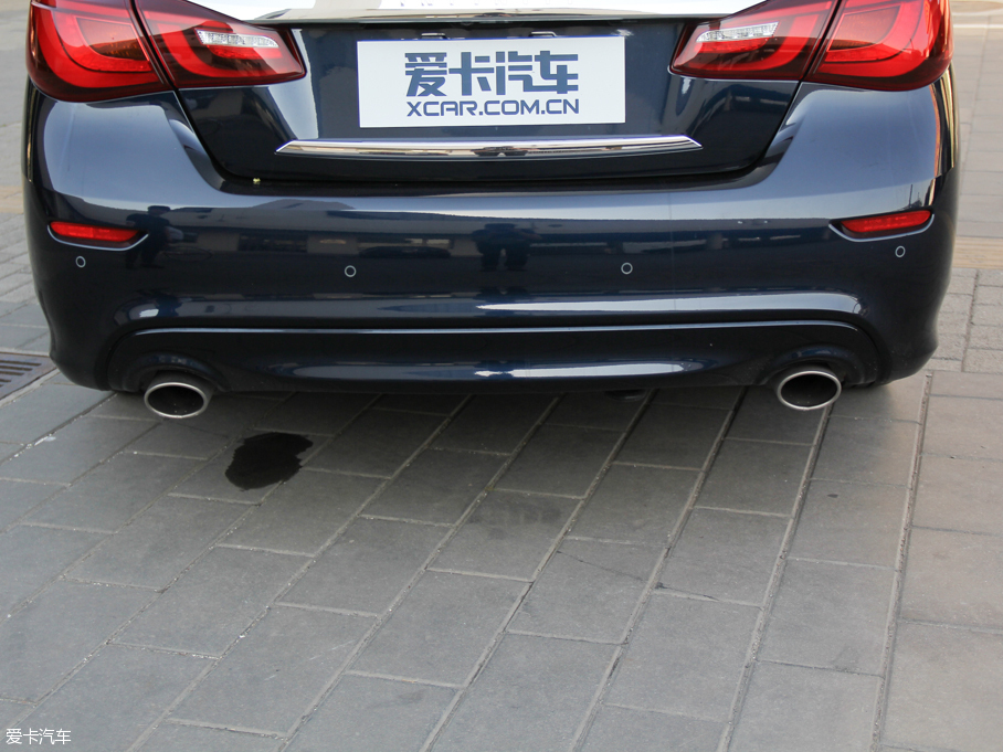 2015ӢQ70L Hybrid 3.5L A