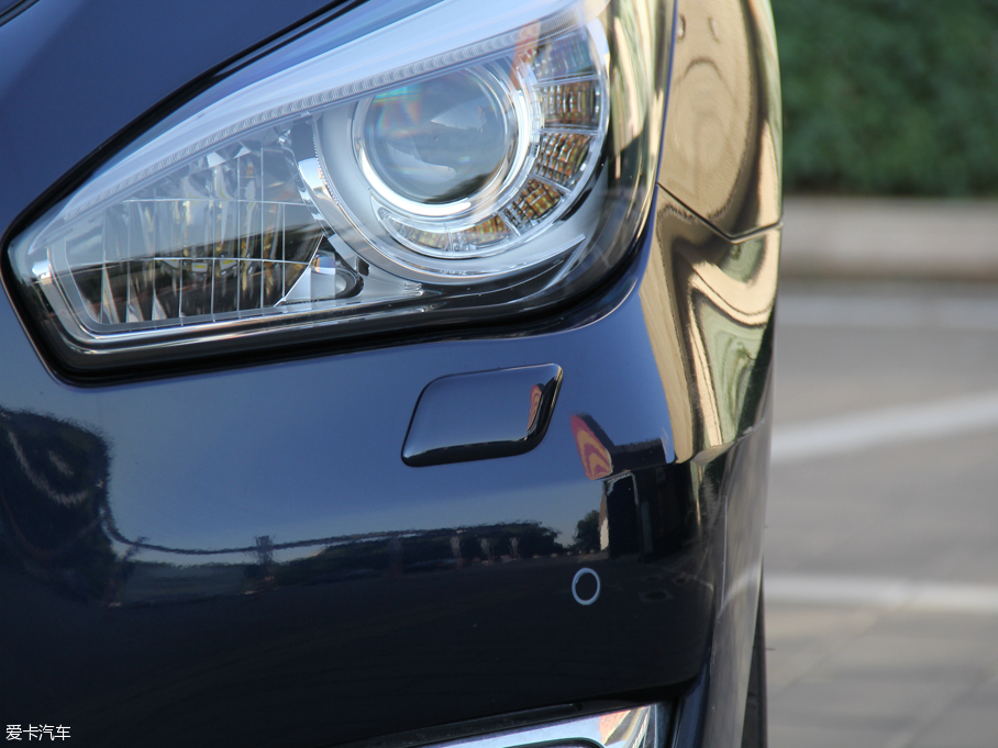 2015ӢQ70L Hybrid 3.5L A