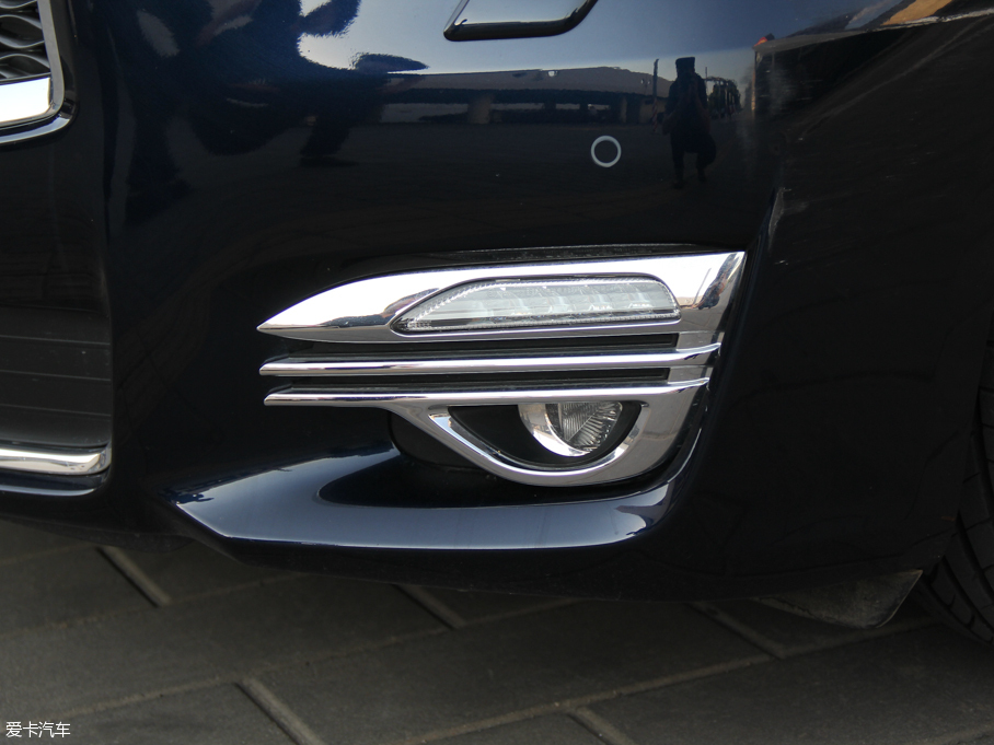 2015ӢQ70L Hybrid 3.5L A