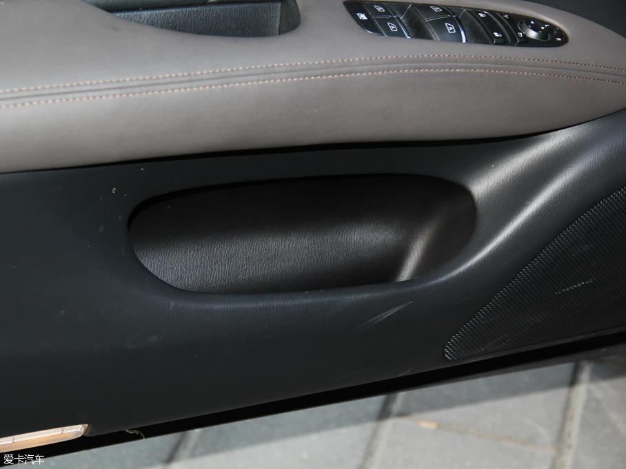 2015ӢQ70L Hybrid 3.5L A