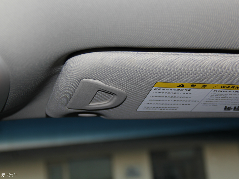 2015ӢQ70L Hybrid 3.5L A