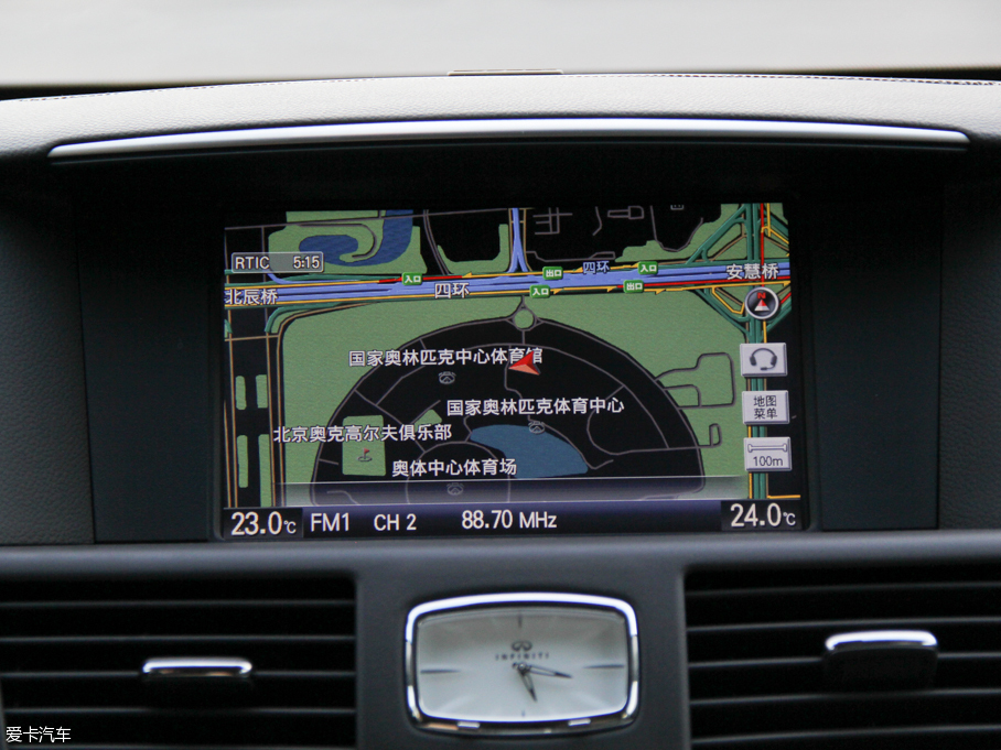 2015ӢQ70L Hybrid 3.5L A