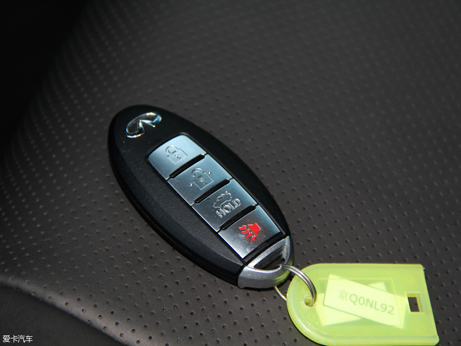 2015ӢQ70L Hybrid 3.5L A