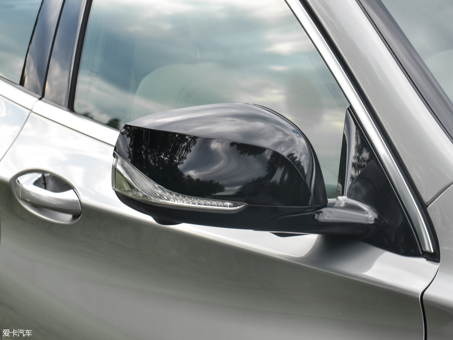 2017ӢQX30 2.0T (q)Oް