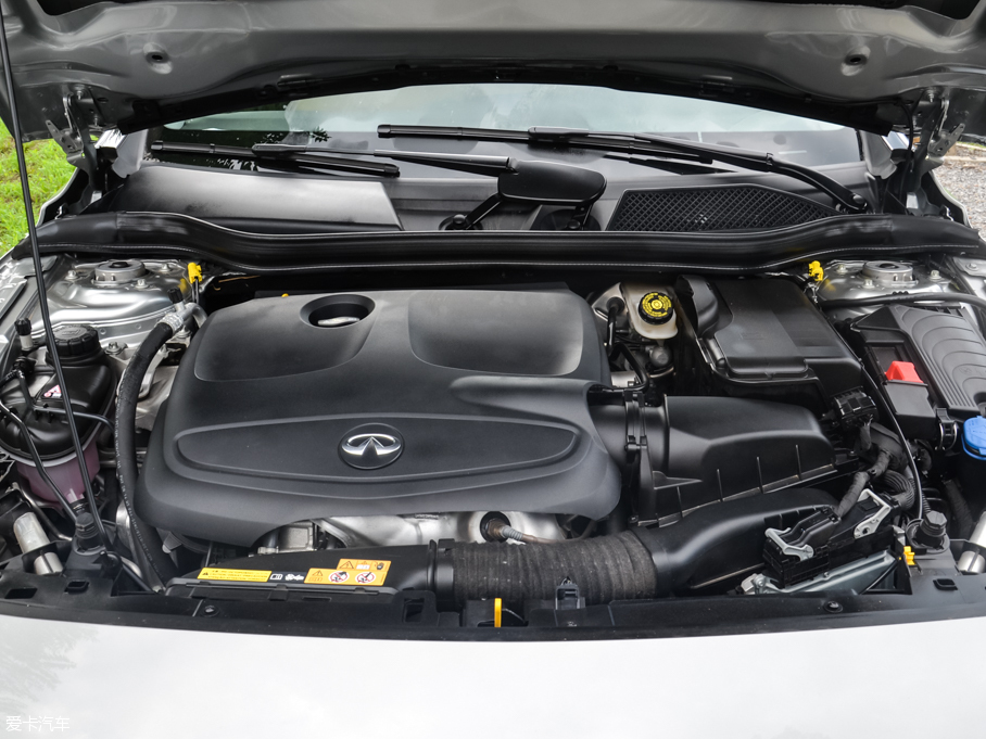 2017ӢQX30 2.0T (q)Oް