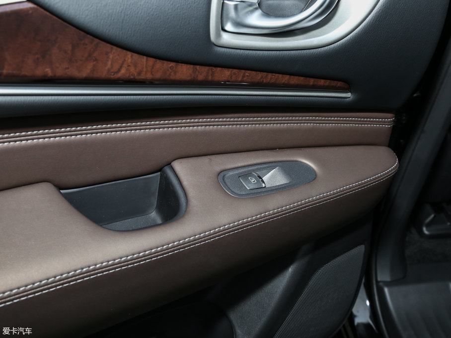 2016ӢQX60 Hybrid 2.5T Hybrid ׿Խ