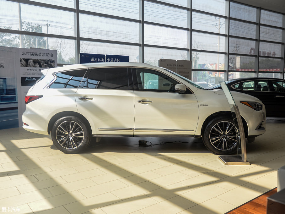 2016ӢQX60 Hybrid 2.5T Hybrid ׿Խ