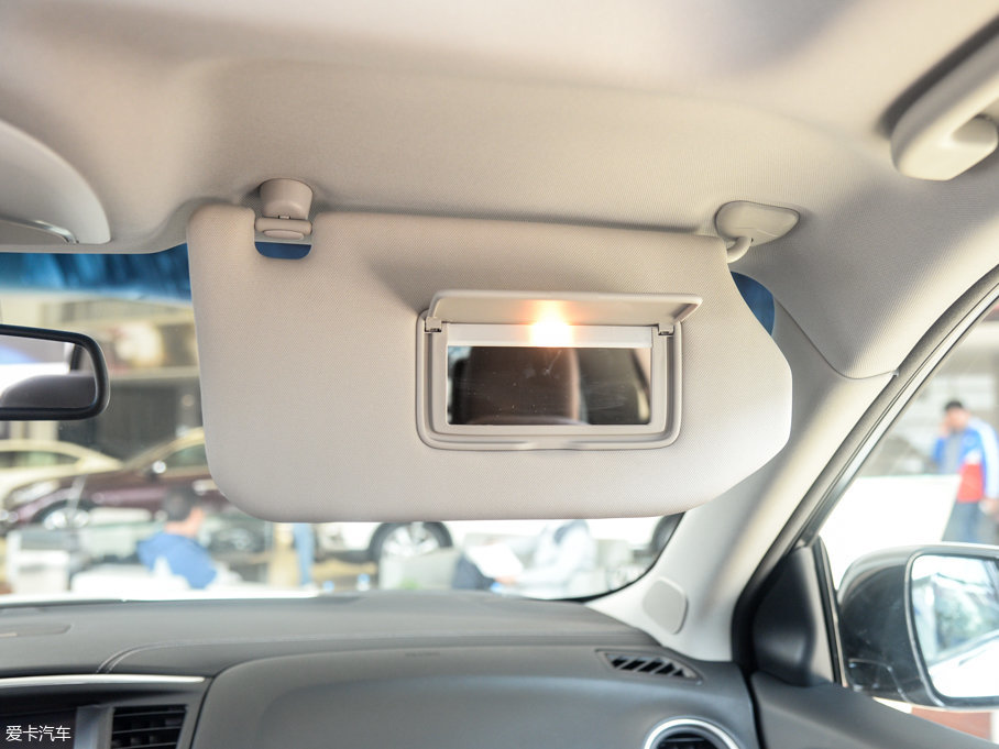 2016ӢQX60 Hybrid 2.5T Hybrid ׿Խ