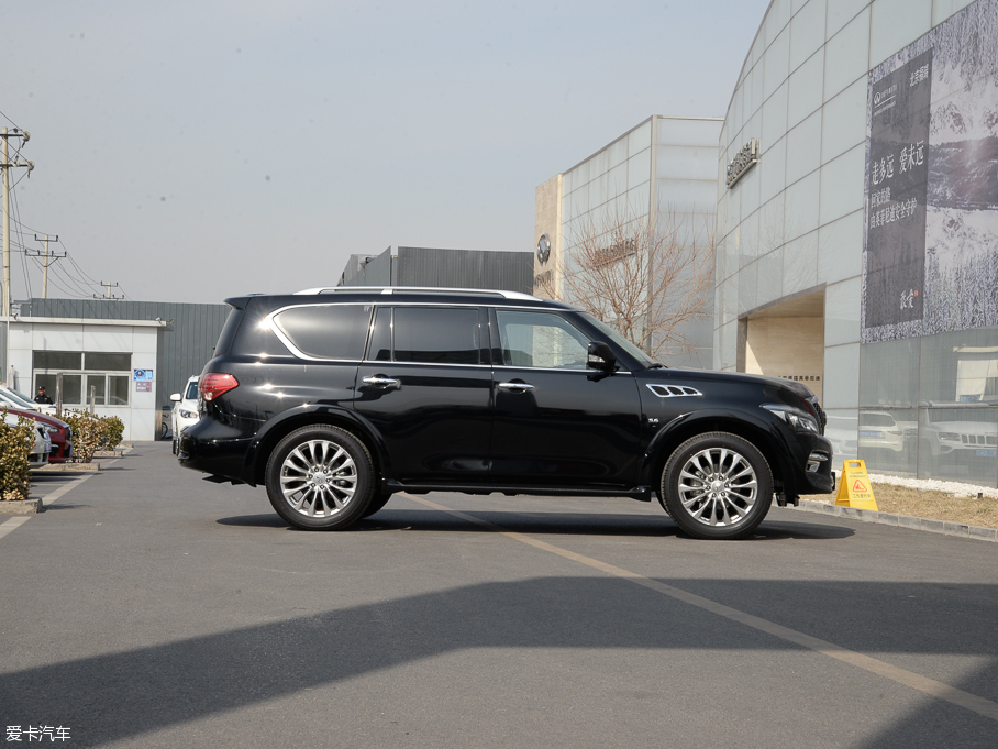 2016ӢQX80 5.6L V8 