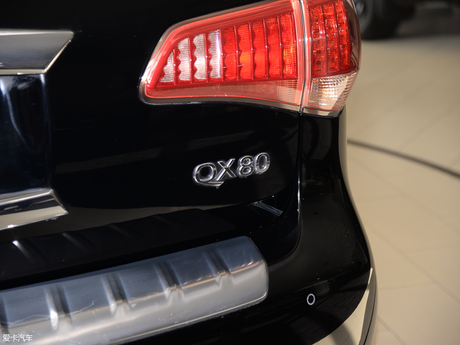 2016ӢQX80 5.6L V8 