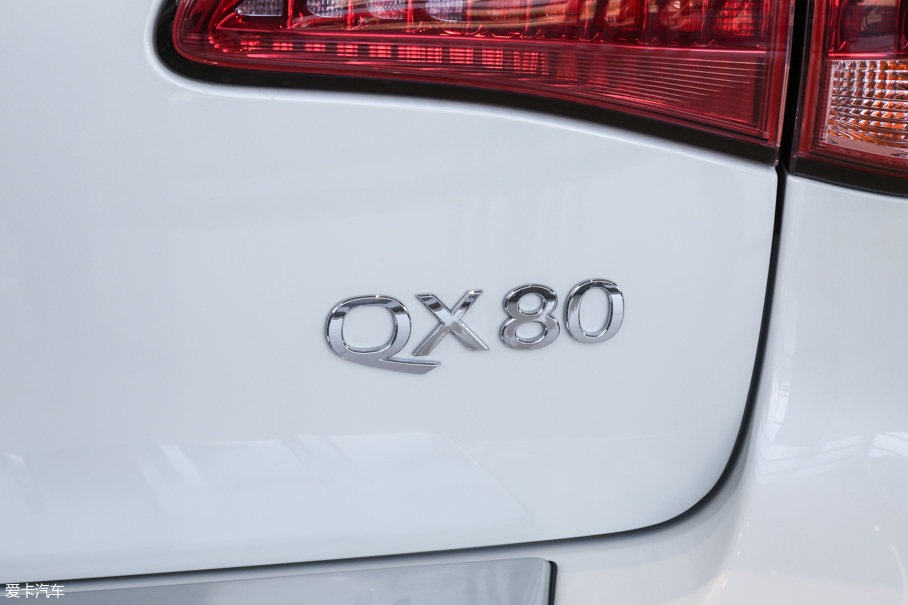 2016ӢQX80 5.6L V8 