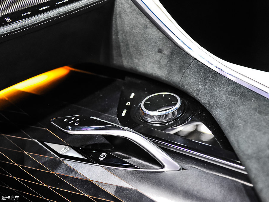 2016QX Sport Inspiration ܇