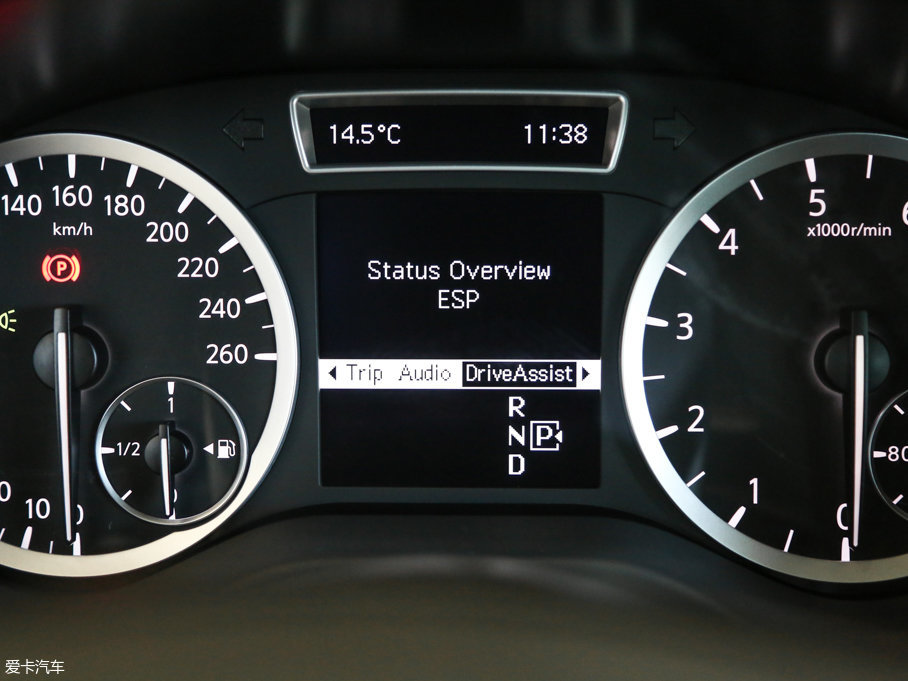 2017ӢQX30 2.0T (q)r(sh)а