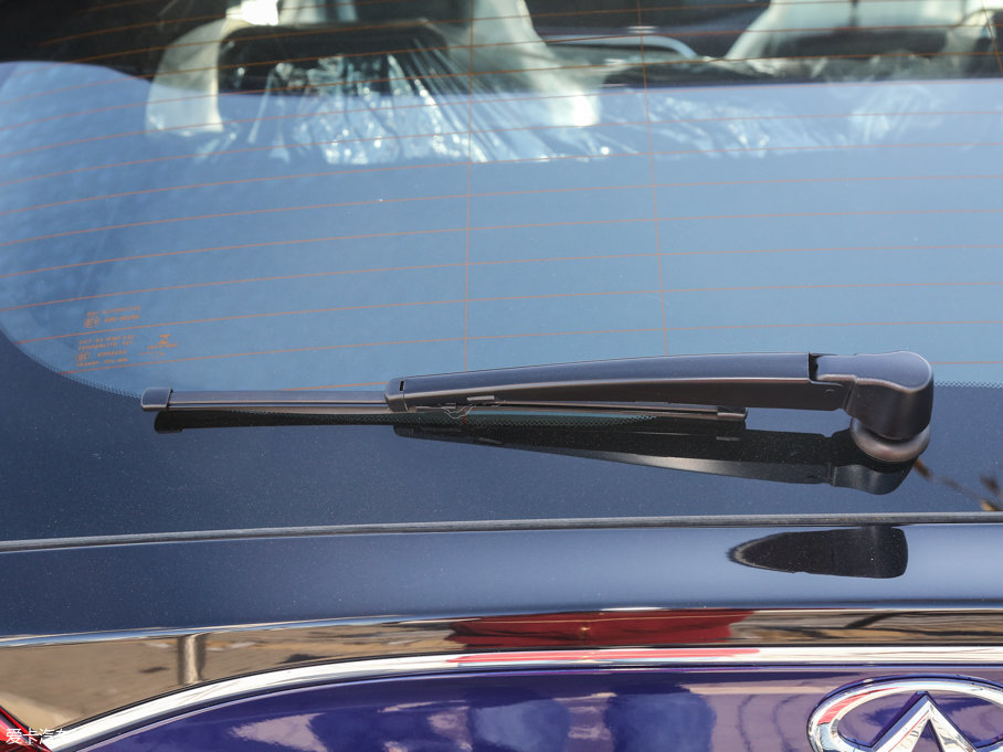 2017ӢQX30 1.6T (q)\Ӱ