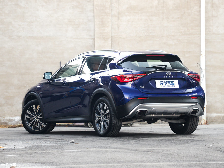 2017ӢQX30 2.0T (q)\(yn)Ӱ