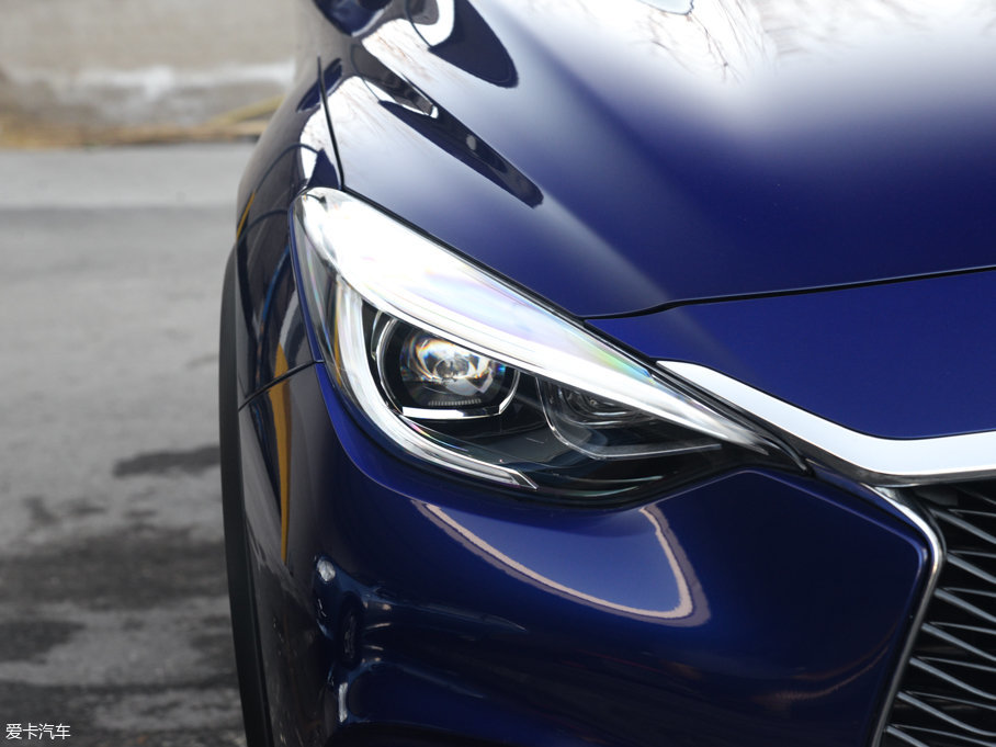 2017ӢQX30 2.0T (q)\Ӱ